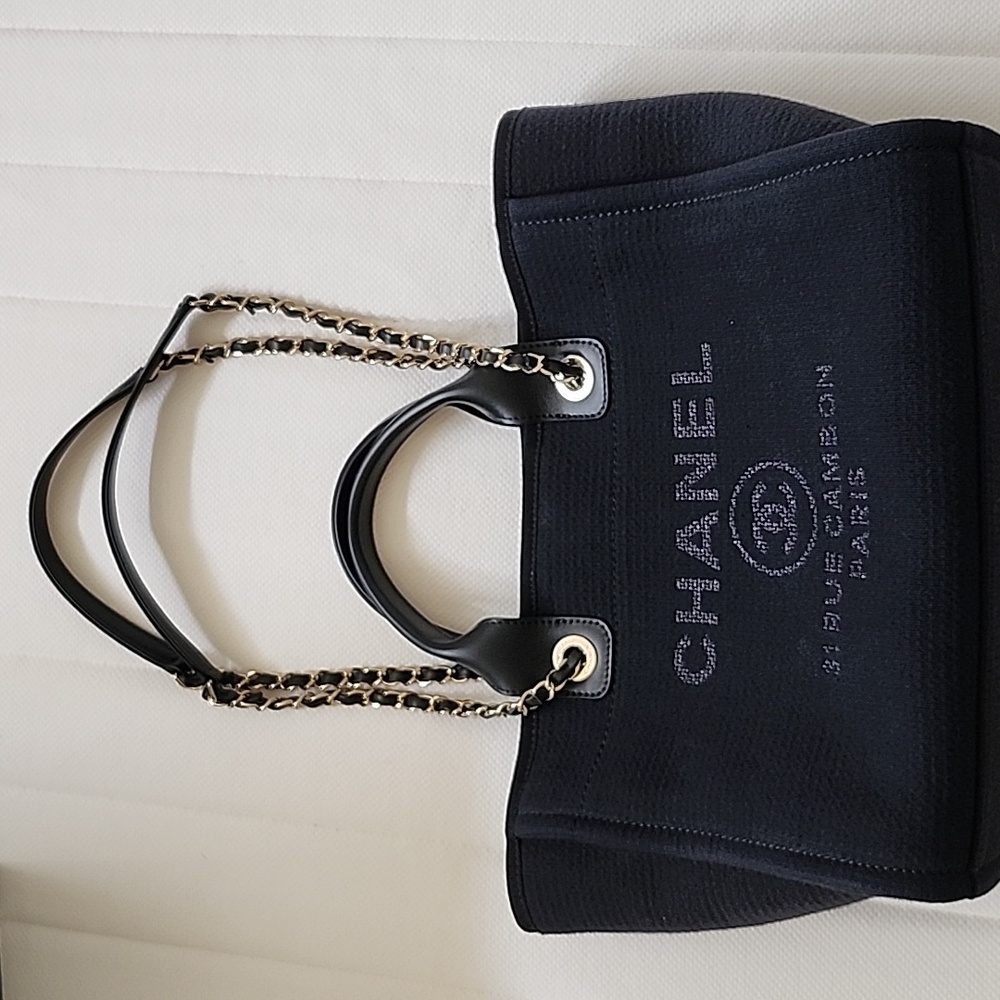 Chanel deauville shopping tote small